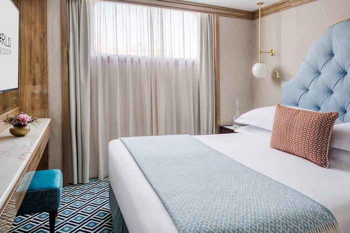 Deluxe Stateroom